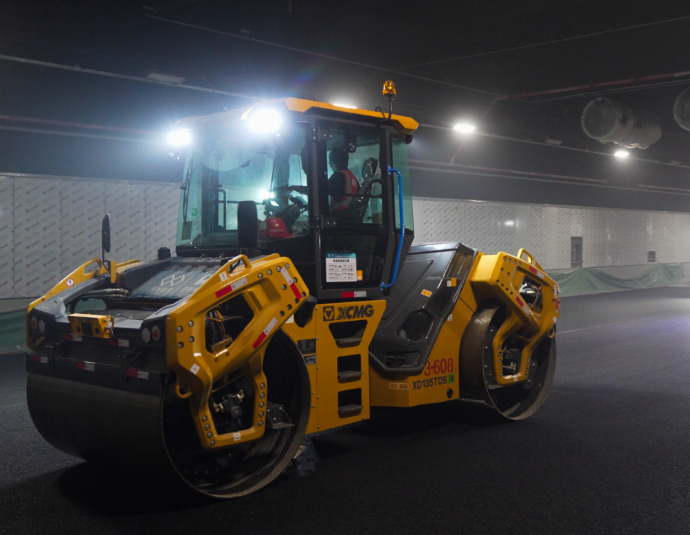 粵港澳大灣區(qū)，徐工道路機(jī)械現(xiàn)身又一超級工程