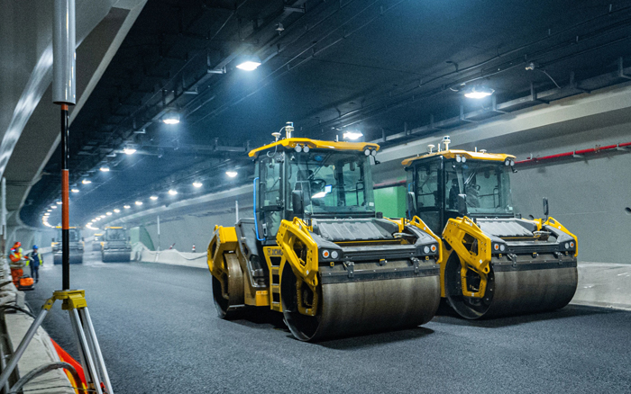 XD135TIV壓路機(jī)：智能施工時代的高效利器！