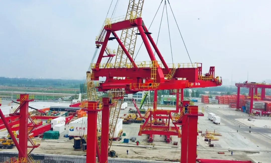 吊裝多元化！看徐工XGC500-I履帶起重機(jī)如何“吊”起重機(jī)