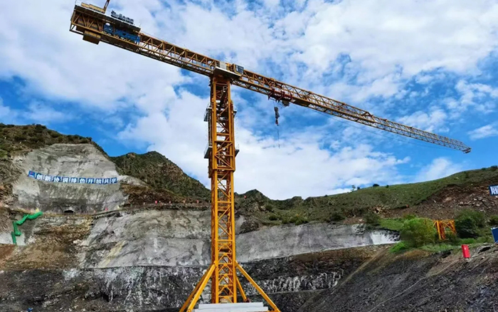 建個(gè)超大“充電寶”，徐工“鋼鐵巨人”正式上崗！