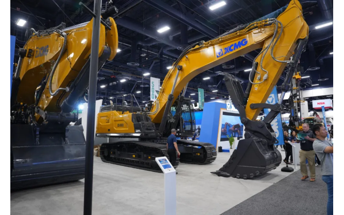 高端引領(lǐng) 共繪礦業(yè)藍(lán)圖！徐工礦山機械精彩亮相美國礦業(yè)展