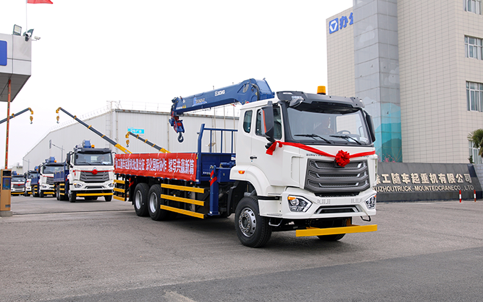 徐工SQS250隨車起重機(jī)批量發(fā)車，助力 “一帶一路” 沿線基建騰飛