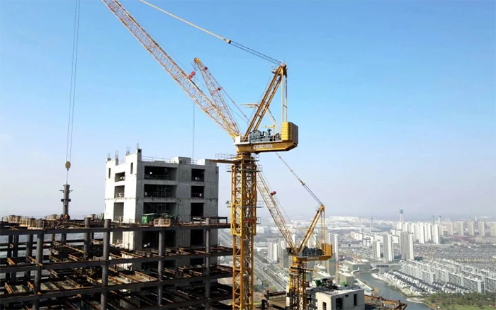 180米高！徐工塔機(jī)“建”證世界級(jí)“大象”成長記