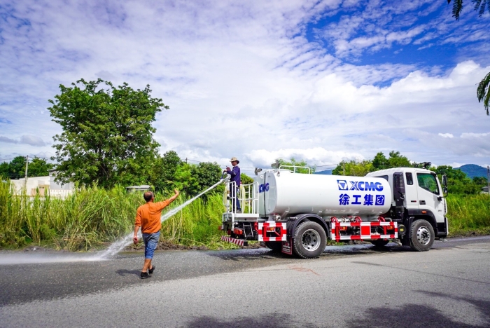 徐工10方灑水車：泰國“熱土”上的綠色降溫使者