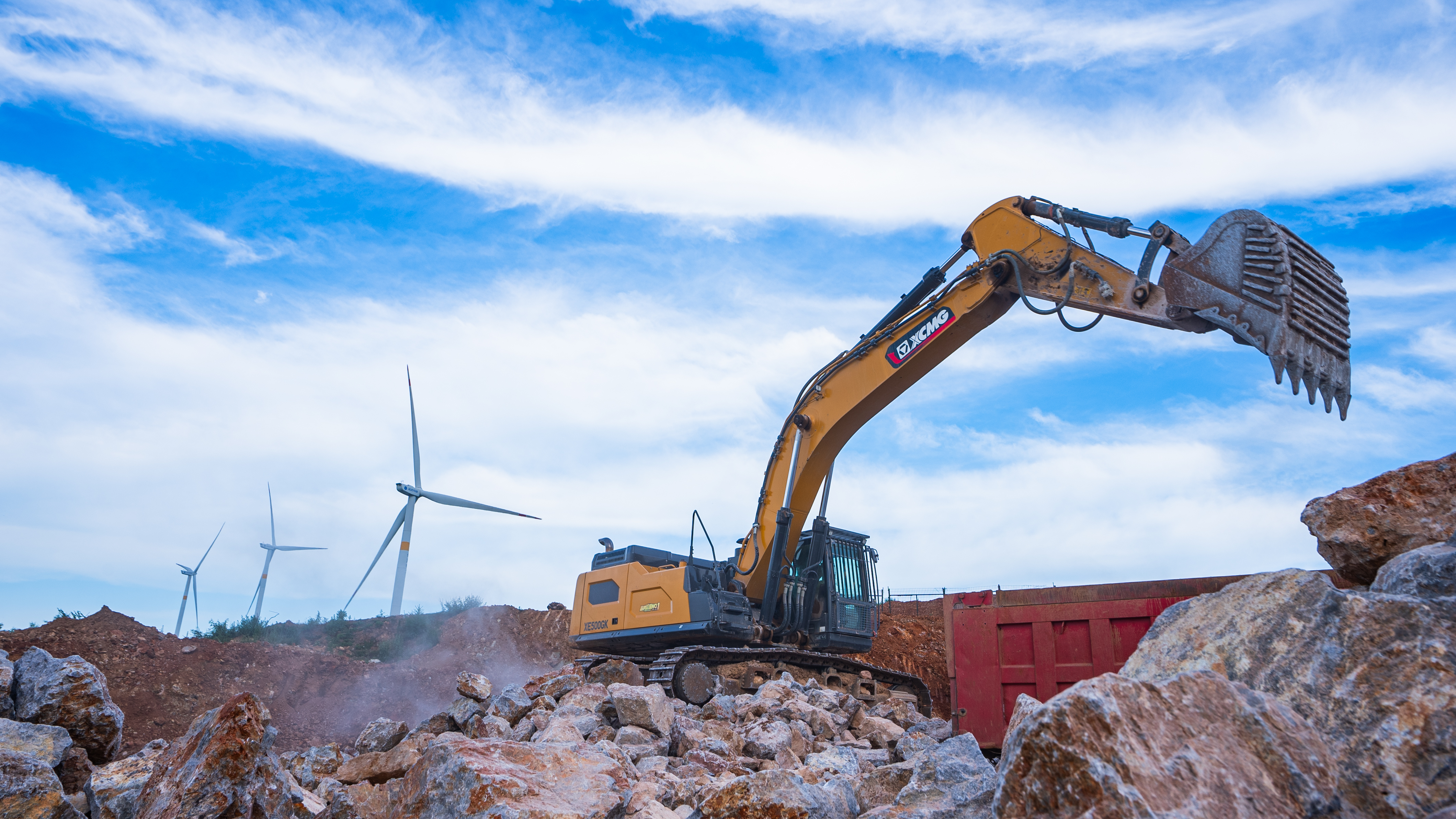 “掘金巨無霸”徐工XE500GK宜城石料開采，讓高效成就財富