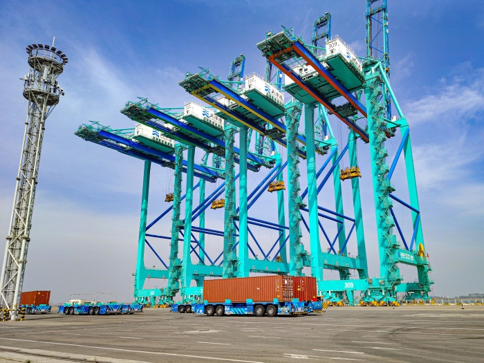 百臺集群，百萬箱量！徐工AGV打造智慧港口“中國標桿”