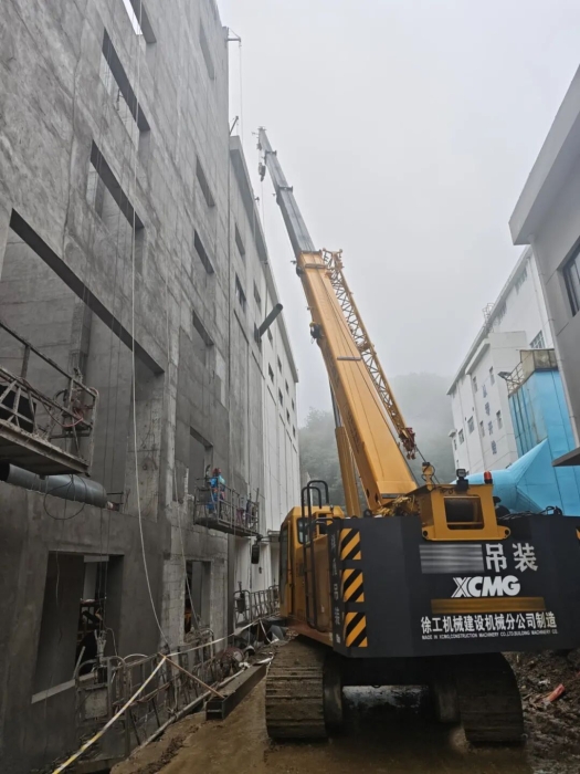 5米窄縫顯神威！請(qǐng)看XGTC30L5助力破解“灰塵圍城”！