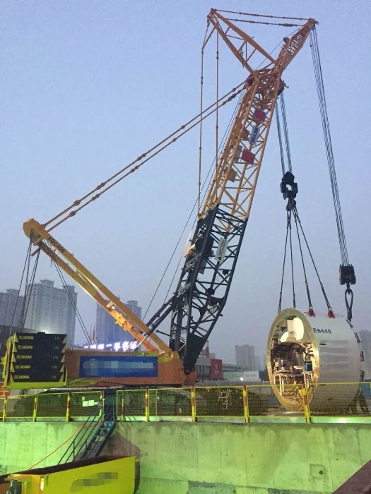 賦能軌交建設(shè)，徐工穩(wěn)穩(wěn)‘吊’打難題