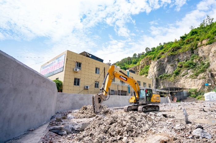 從修理工轉(zhuǎn)型當(dāng)老板，徐工XE200GA“閉眼入”！