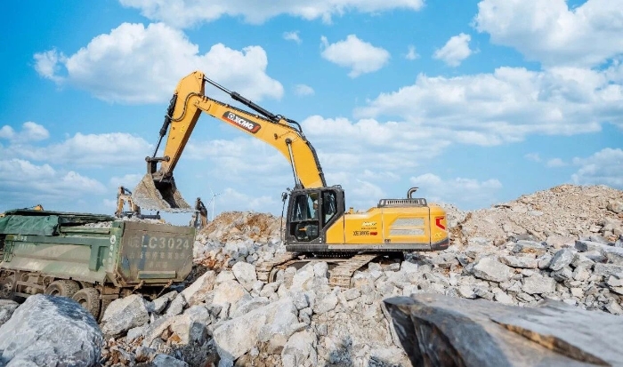 徐工XE380G PRO：掘金王者，超能裝！